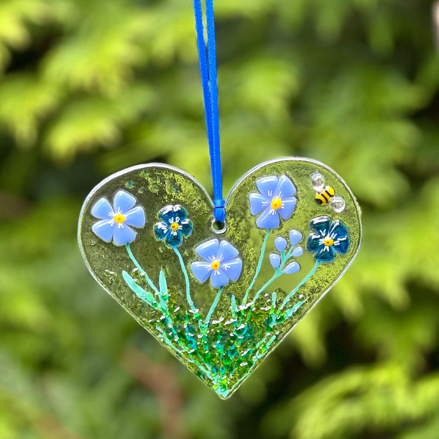 Forget-Me-Not and Bee Fused Glass Hanging Heart (Large)