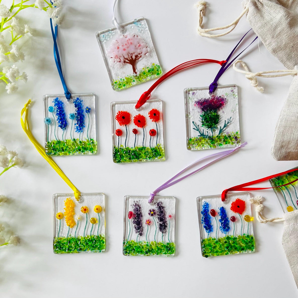 Small Glass Keepsake Gift – Floral Keepsake, Wedding Favours or Memorial
